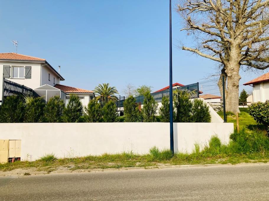 Ondres : Maison Moderne Proche Plage Et Centre Ville Exterior photo